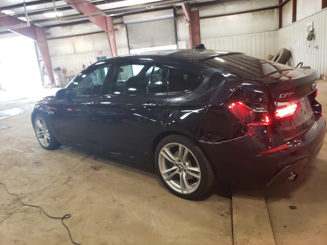 VIN WBA5M4C50HD186987 2017 BMW 535 XIGT