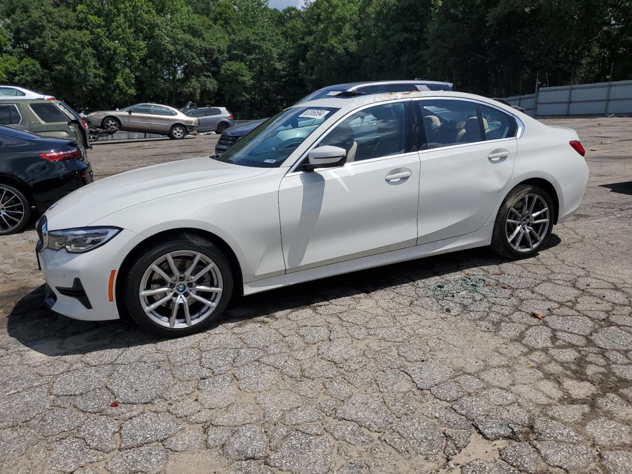 BMW 330 2019