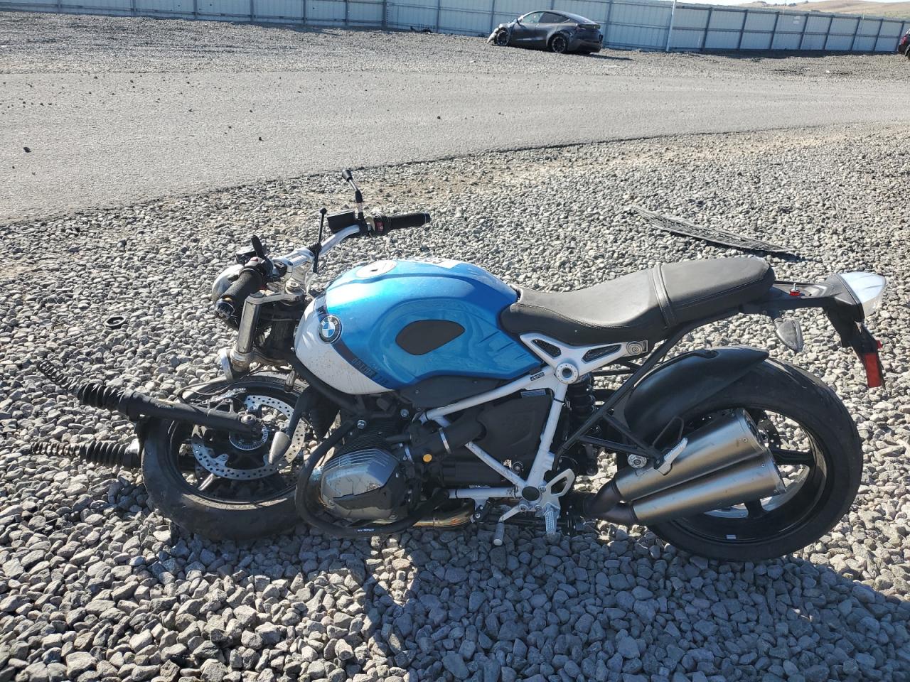 VIN WB10L6305M6E17140 2021 BMW R NINE T P