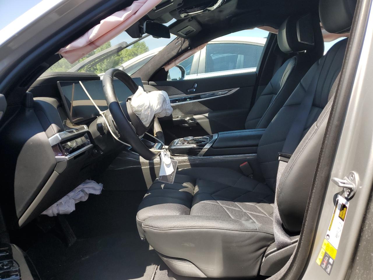 VIN WBA43EH0XRCN99329 2024 BMW 750 XE