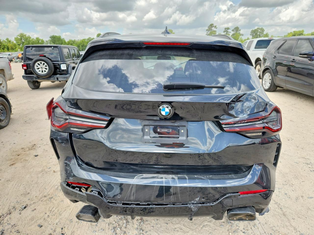 VIN 5UX43DP04R9X38817 2024 BMW X3