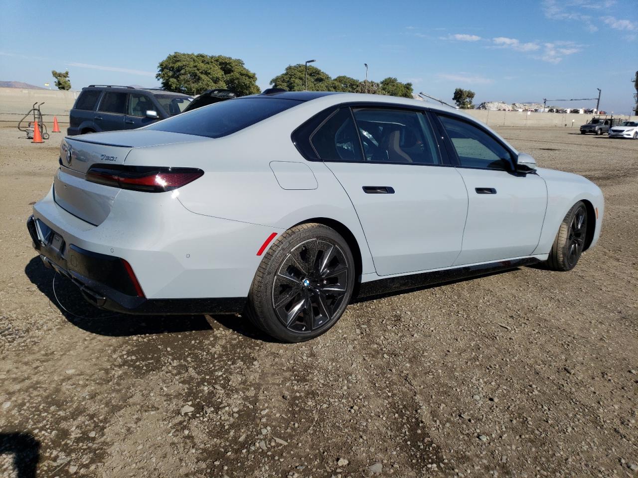 VIN WBA33EJ05PCM80123 2023 BMW 760 XI