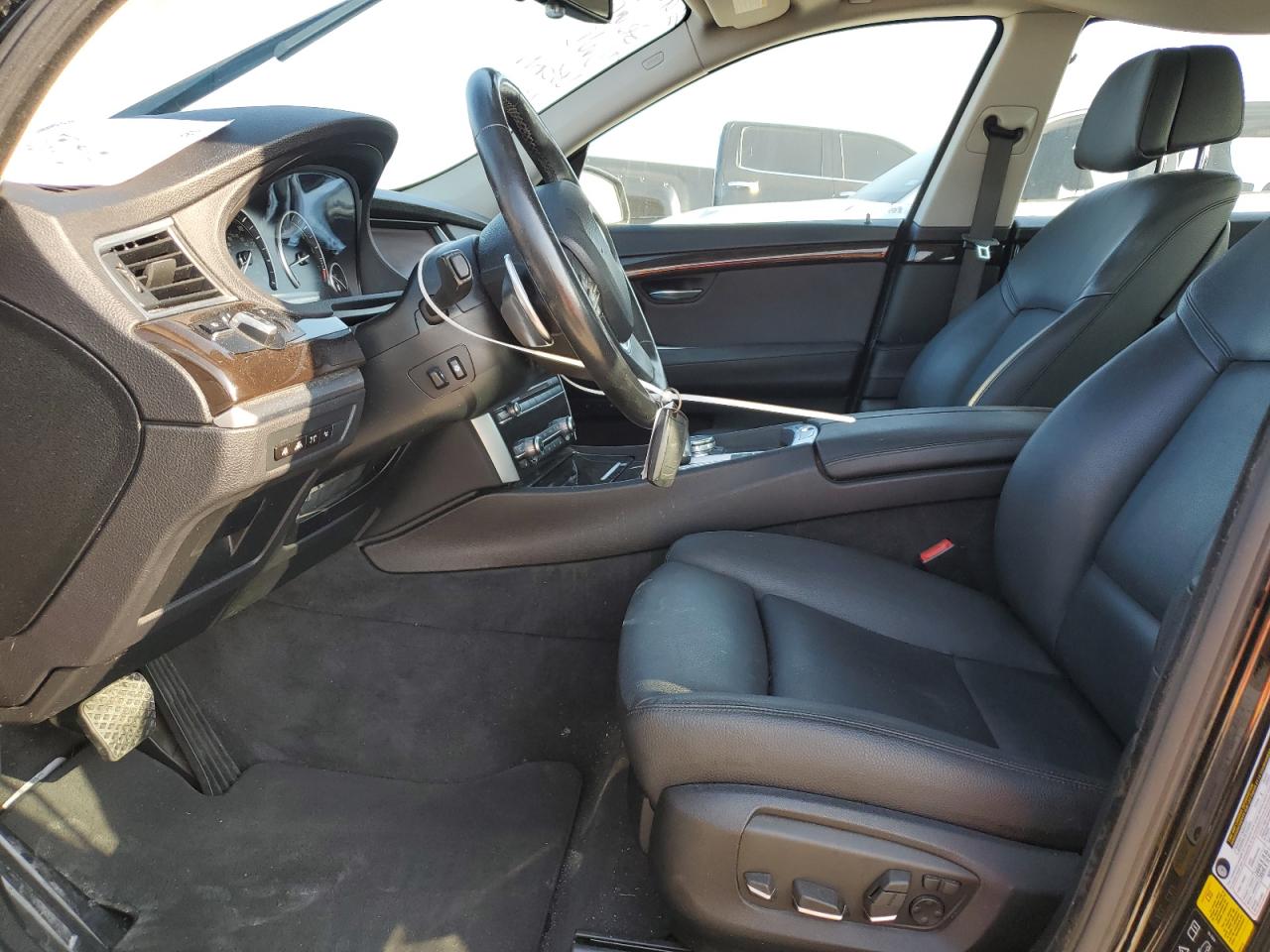 VIN WBA5M4C35HD187258 2017 BMW 535 XIGT