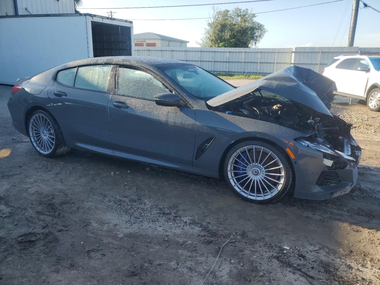 VIN WBAGX0C10NCH77265 2022 BMW ALPINA B8