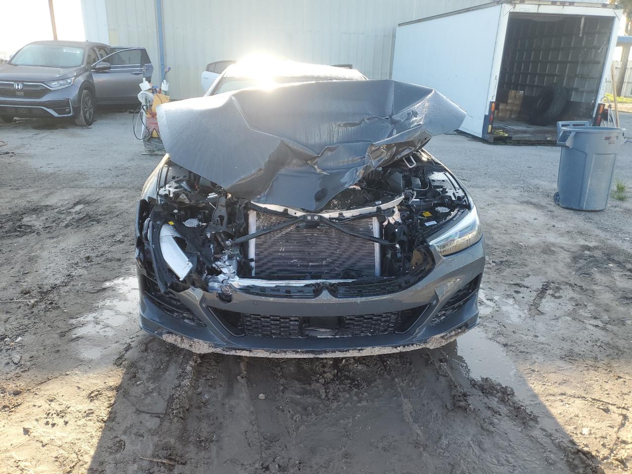 VIN WBAGX0C10NCH77265 2022 BMW ALPINA B8