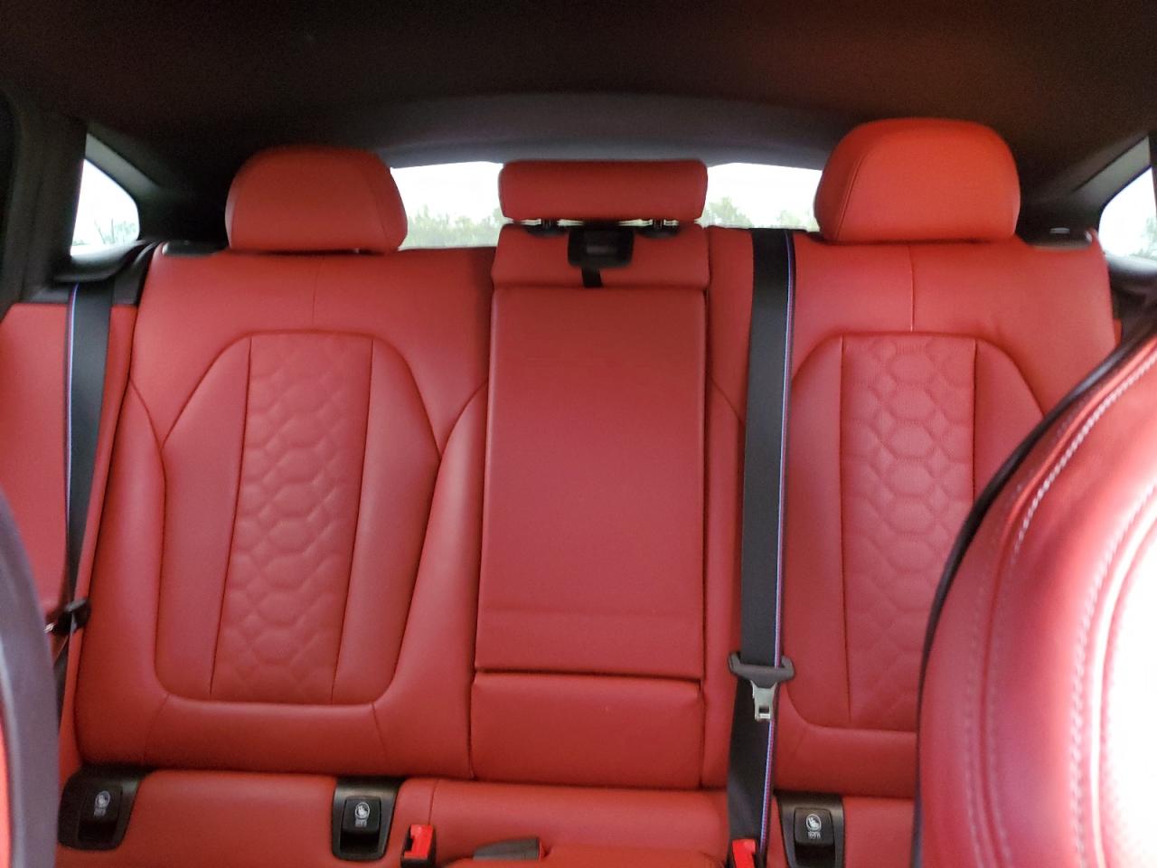 VIN 5YMUJ0C01M9F37918 2021 BMW X4 M COMPETITION