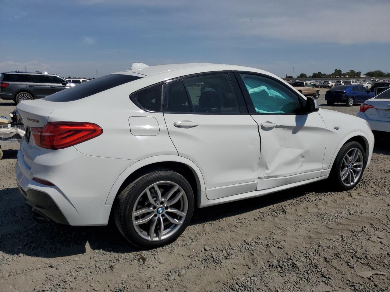 VIN 5UXXW7C52J0W63938 2018 BMW X4 XDRIVEM40I