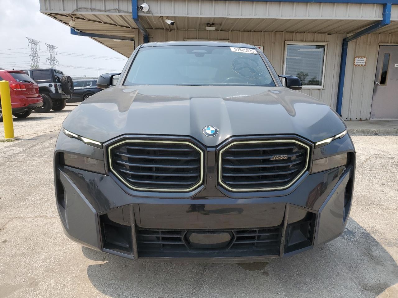 VIN 5YM23CS05P9S15319 2023 BMW XM