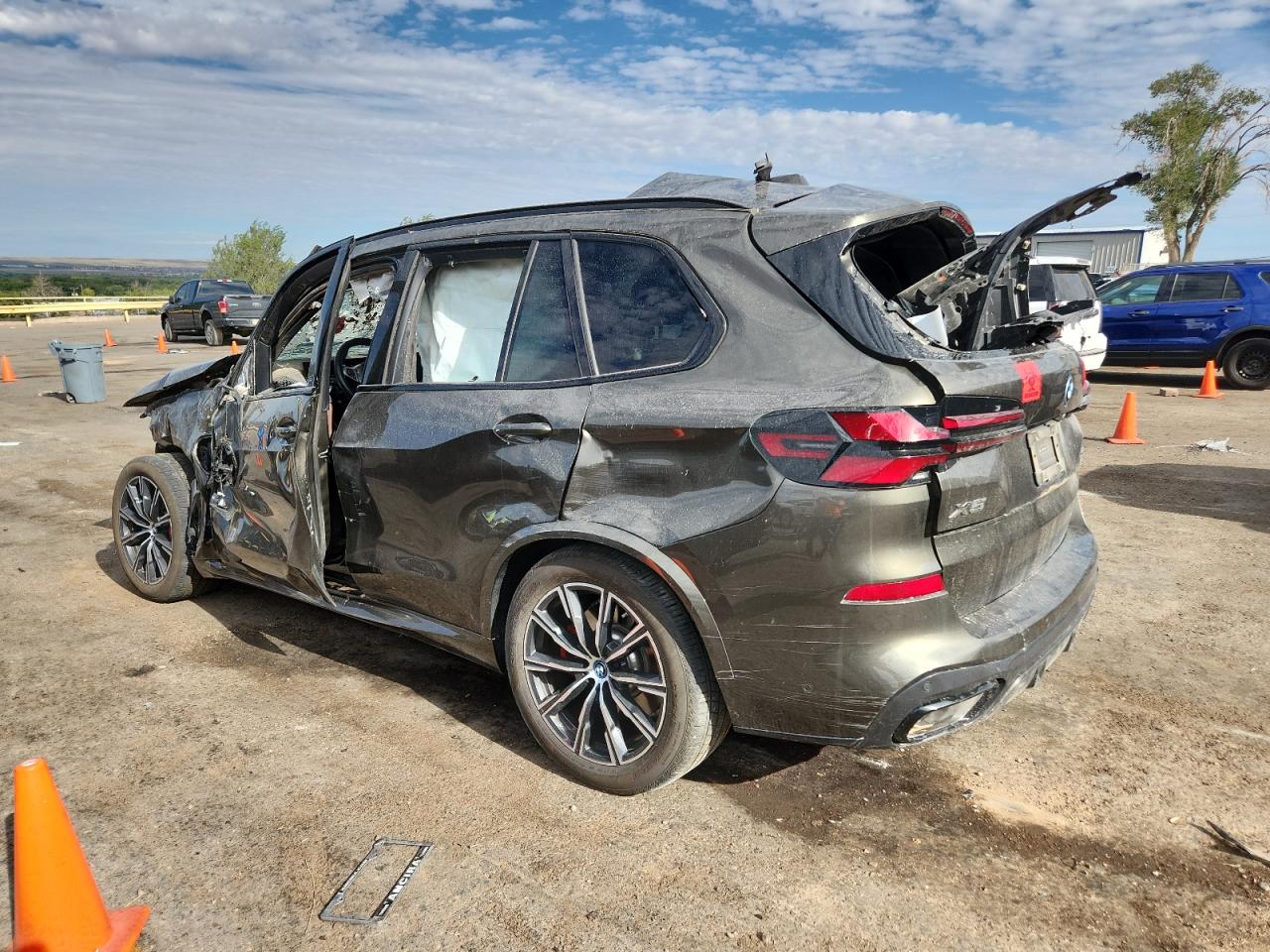 VIN 5UX43EU05S9W65408 2025 BMW X5 XDRIVE50E