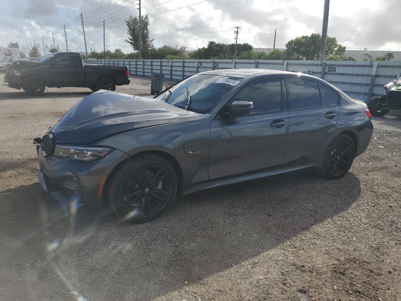 BMW 330E 2022