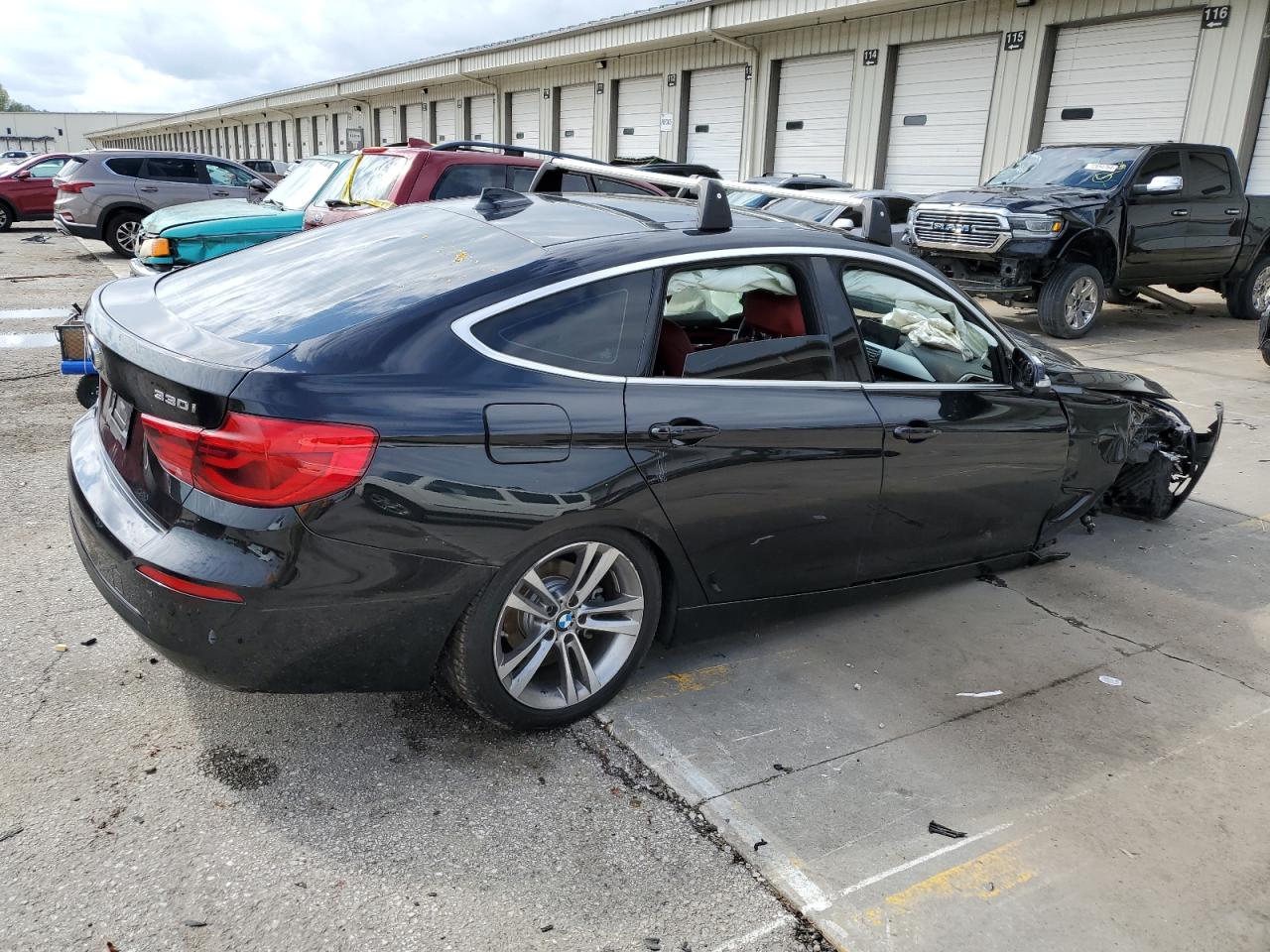 VIN WBA8Z9C52KB220782 2019 BMW 330XI GT