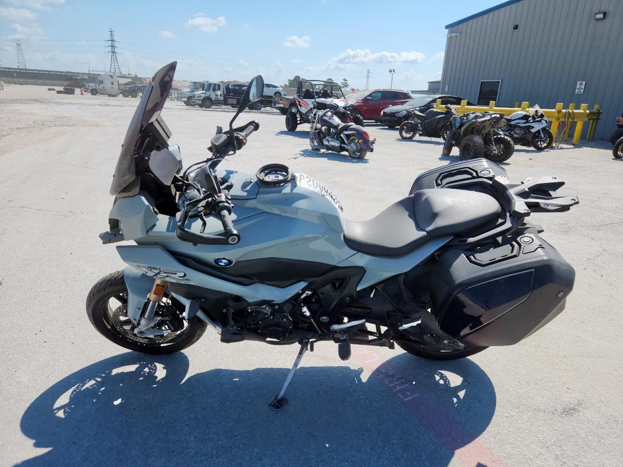 VIN WB10E430XM6D45401 2021 BMW S 1000 XR