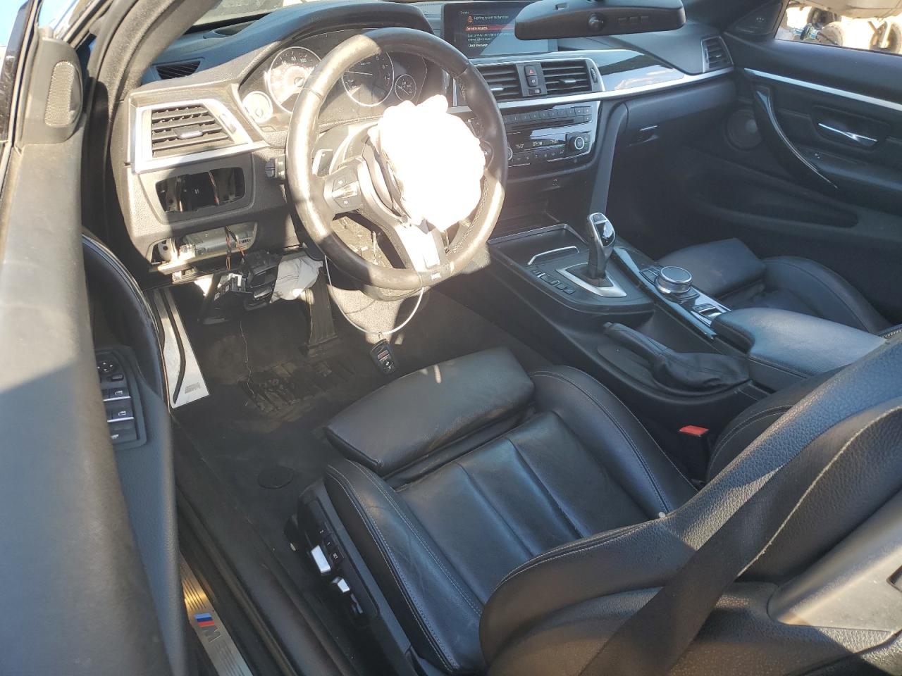 VIN WBA4Z7C58JEA33176 2018 BMW 440XI