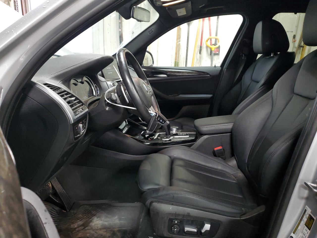 VIN 5UXTR9C50JLC73021 2018 BMW X3 XDRIVE