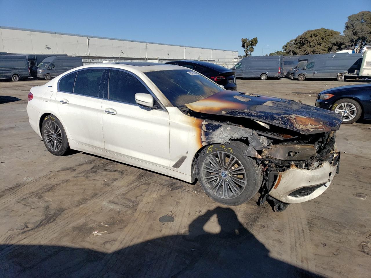 VIN WBAJA9C55JB250561 2018 BMW 530E