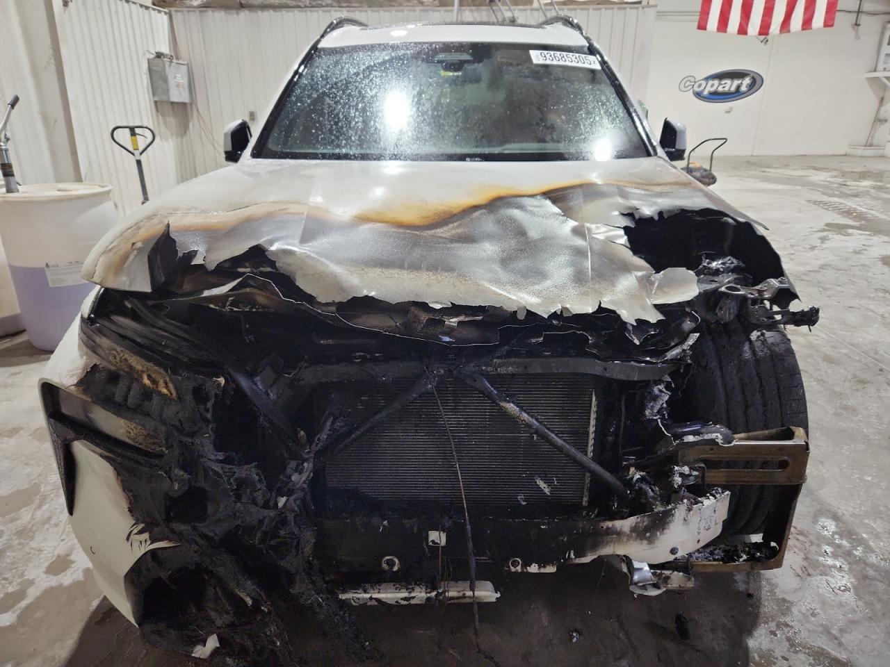 VIN 5UX23EM02R9U74014 2024 BMW X7 XDRIVE4