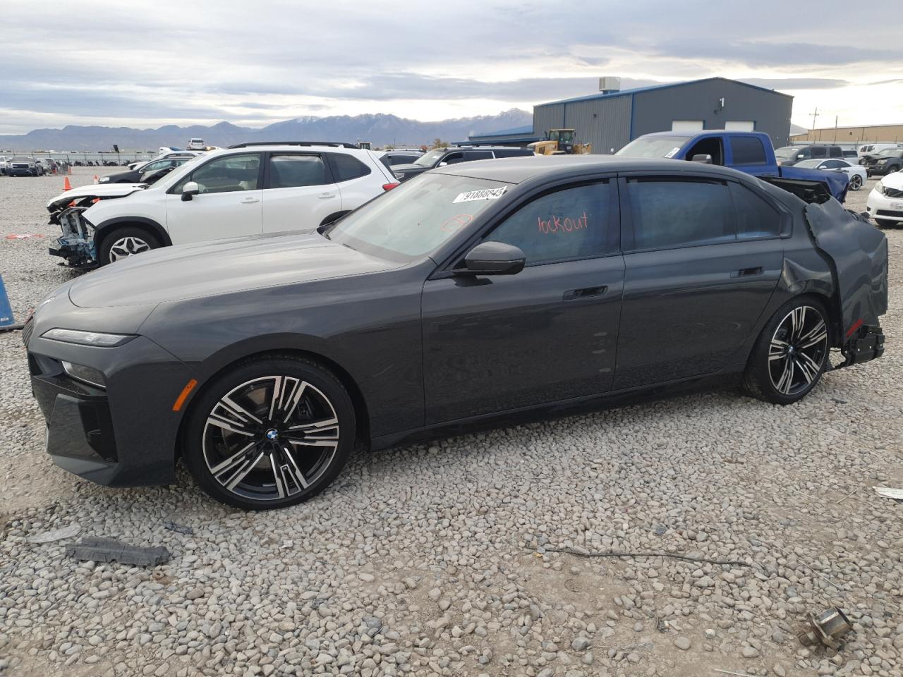 VIN WBA33EJ01SCV09674 2025 BMW 760 XI