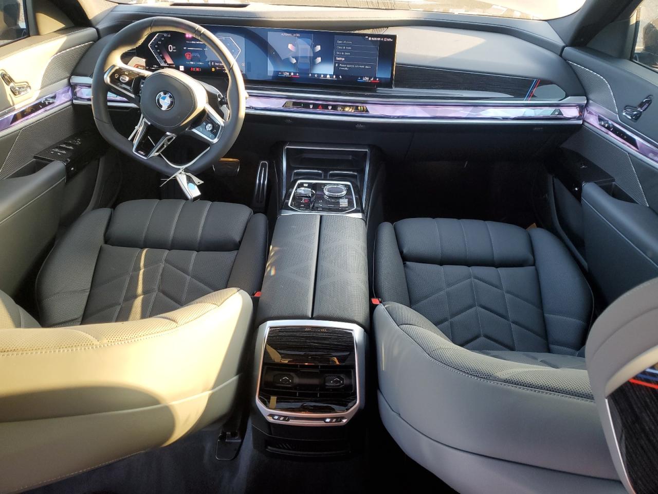 VIN WBA33EJ04SCV31653 2025 BMW 760 XI