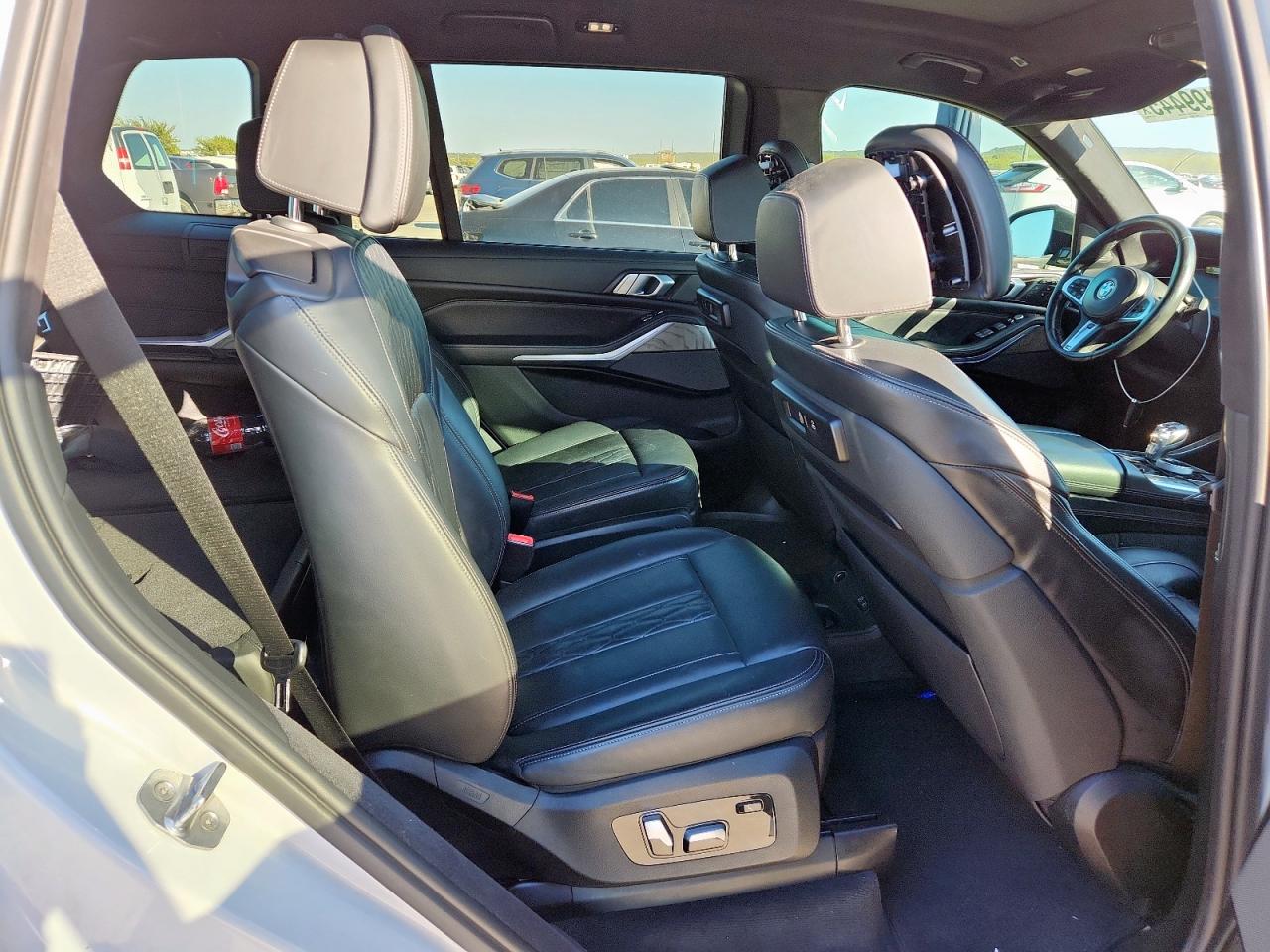 VIN 5UXCX4C55KLS36330 2019 BMW X7 XDRIVE5