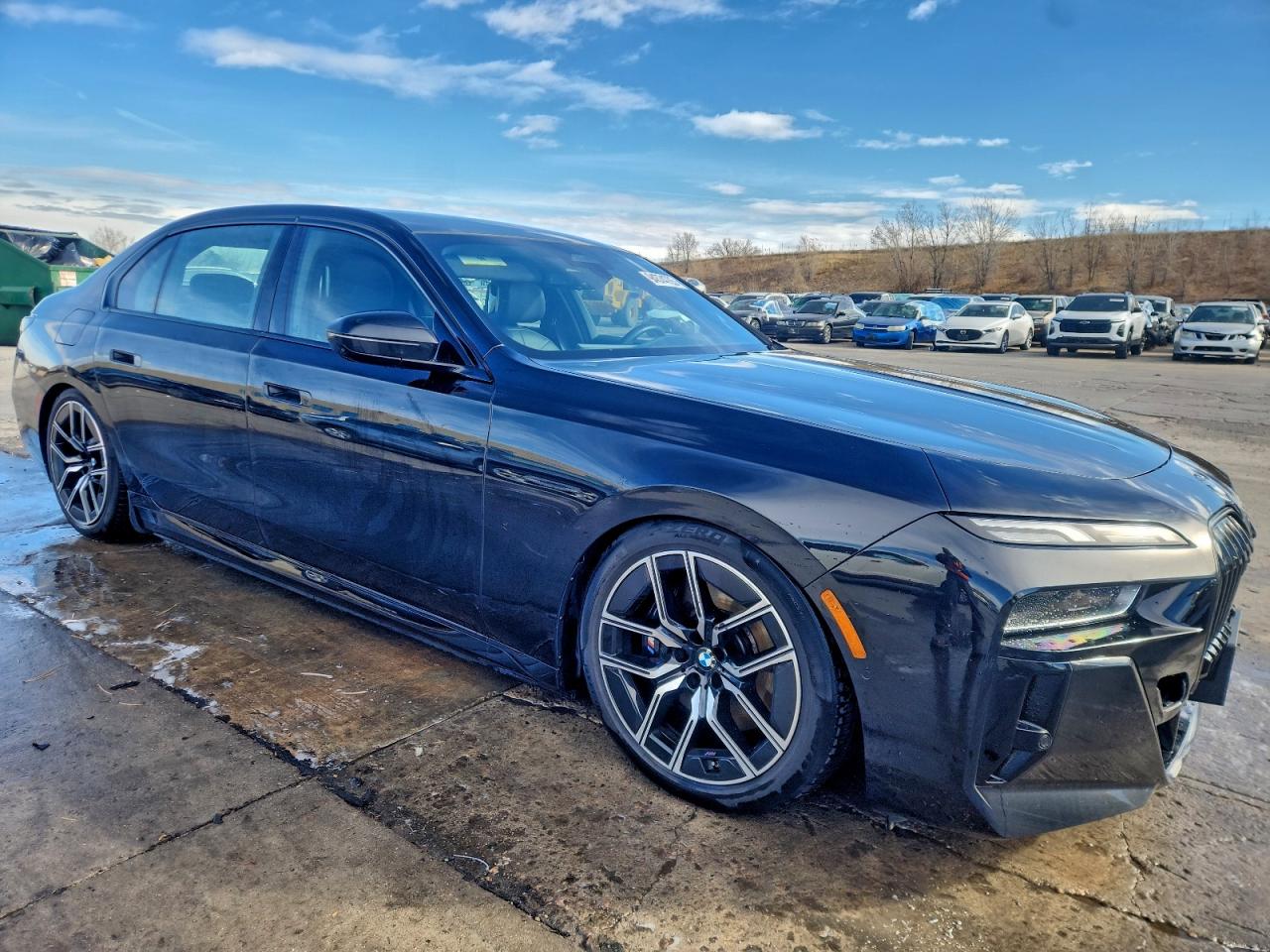 VIN WBA43EH0XSCT30639 2025 BMW 750 XE