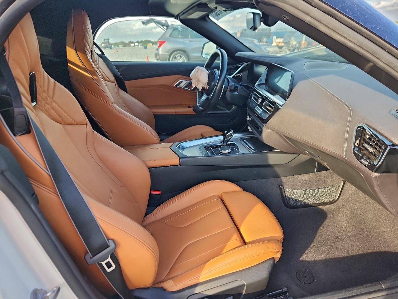 VIN WBAHF3C03PWY10113 2023 BMW Z4 SDRIVE3