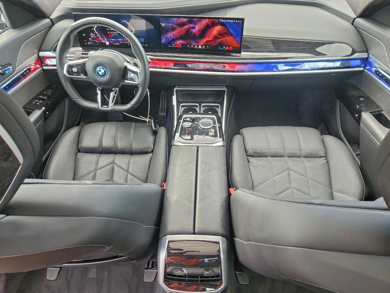 VIN WBA43EH0XSCT30639 2025 BMW 750 XE