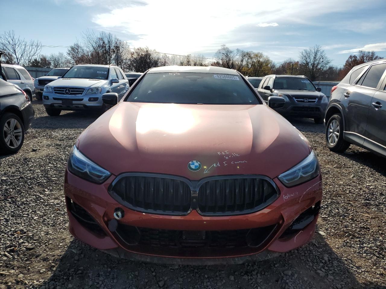 VIN WBAGV8C01NCH30631 2022 BMW M850XI