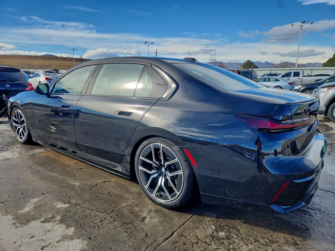 VIN WBA43EH0XSCT30639 2025 BMW 750 XE