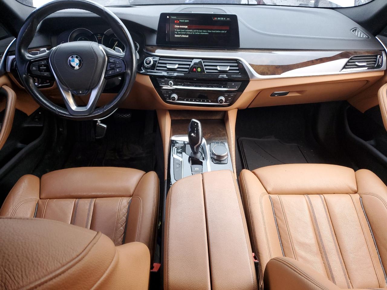 VIN WBAJB1C52JB084725 2018 BMW 530XE