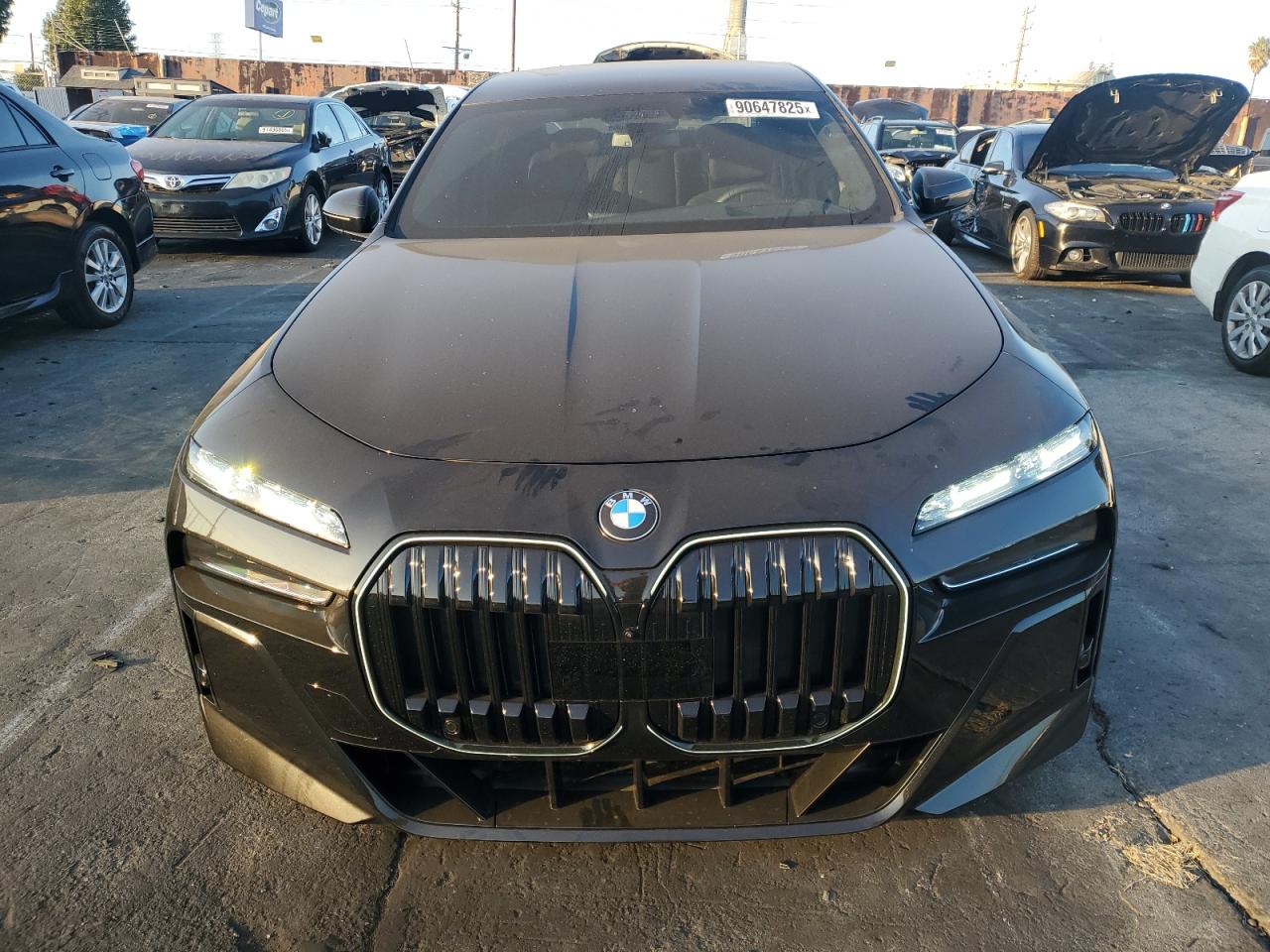 VIN WBA33EJ04SCV31653 2025 BMW 760 XI