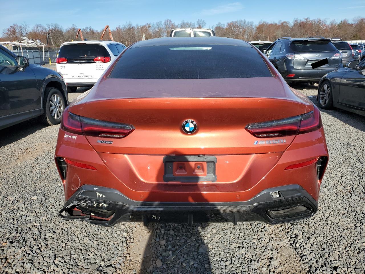VIN WBAGV8C01NCH30631 2022 BMW M850XI