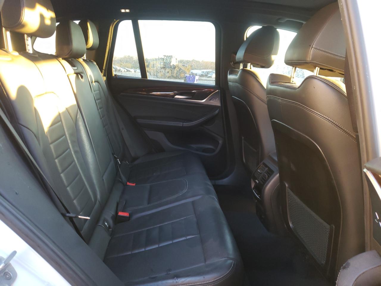 VIN 5UXTR9C50JLC75674 2018 BMW X3 XDRIVE