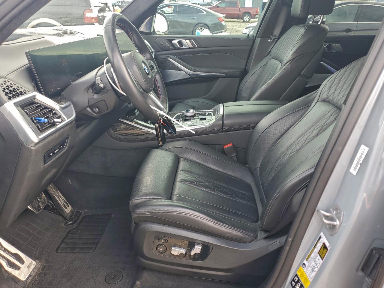 VIN 5UX33EM0XR9T20123 2024 BMW X7 M60I