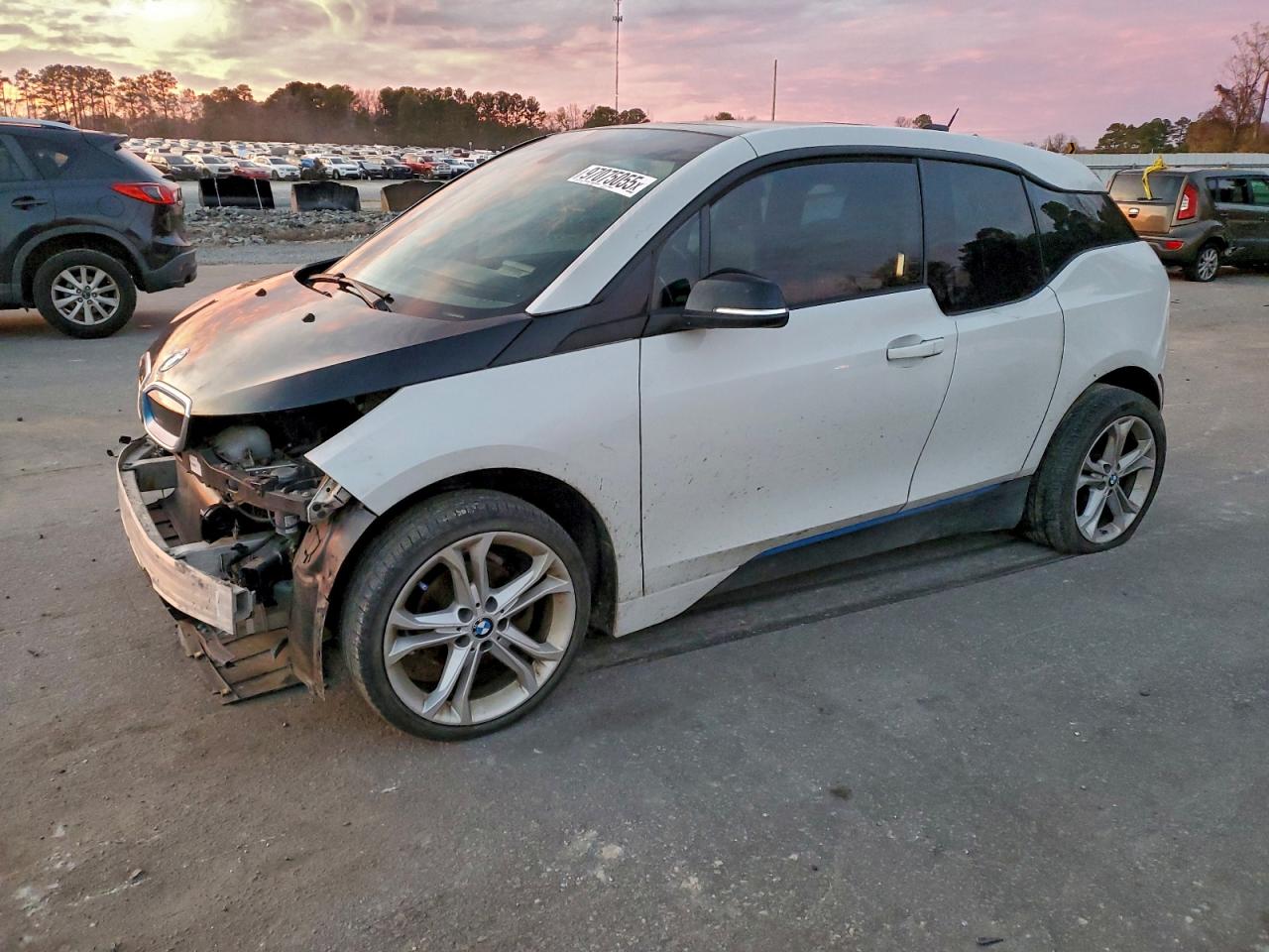 VIN WBY1Z8C54HV551223 2017 BMW I3 REX