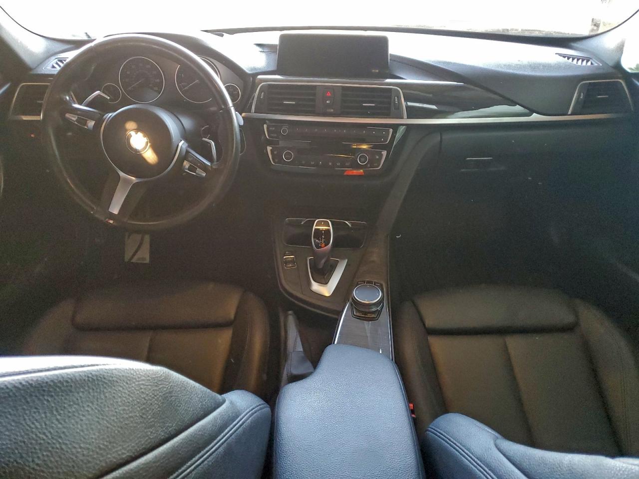 VIN WBA8B3C52JK384789 2018 BMW 340 I