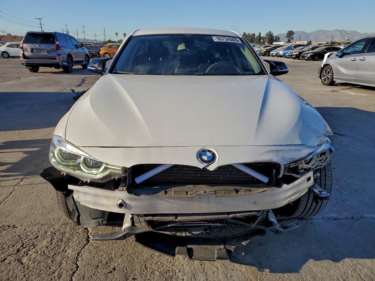 VIN WBA8A9C53JK623465 2018 BMW 320 I