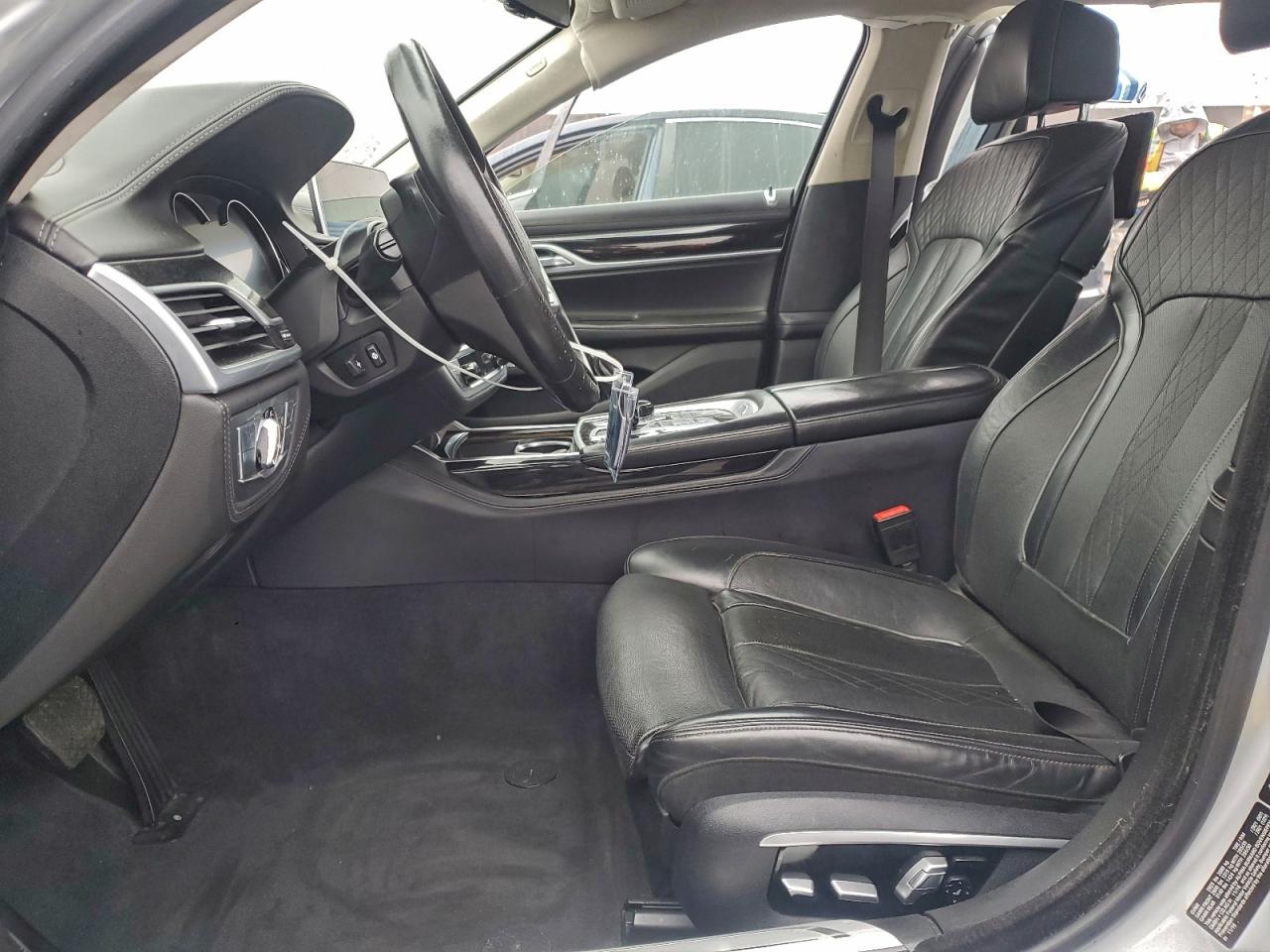 VIN WBA7F2C33HG543826 2017 BMW ALPINA B7