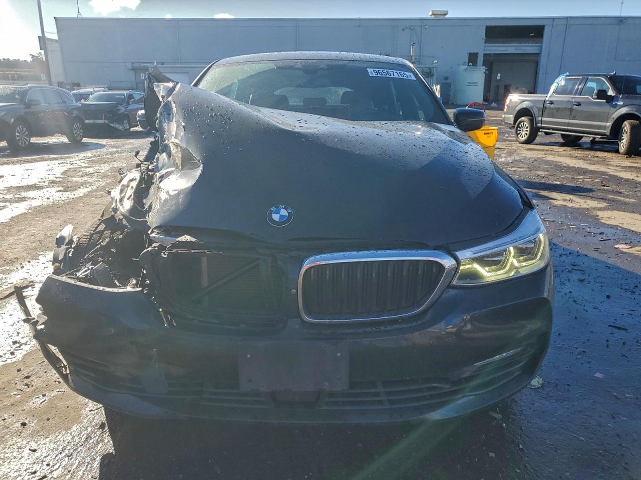 VIN WBAJV6C5XJBJ99366 2018 BMW 640 XIGT