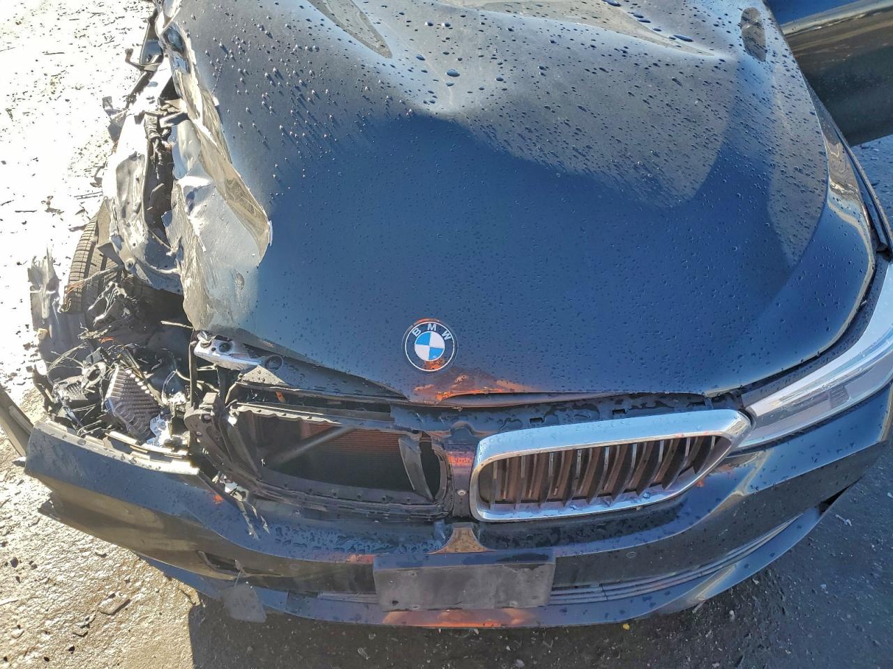 VIN WBAJV6C5XJBJ99366 2018 BMW 640 XIGT
