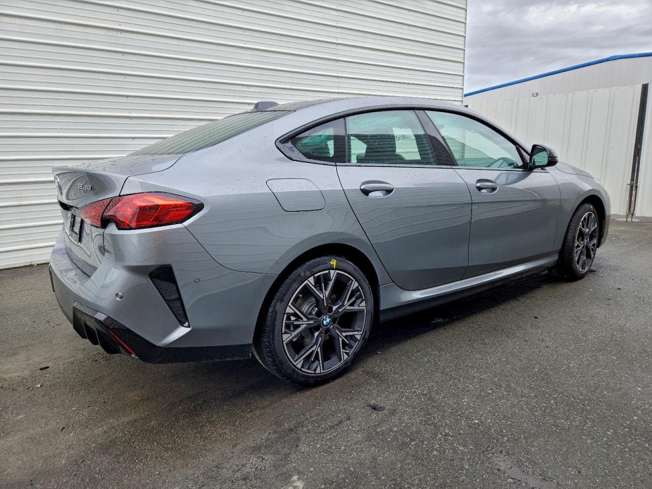 VIN WBA83GG01T7U35742 2026 BMW 228