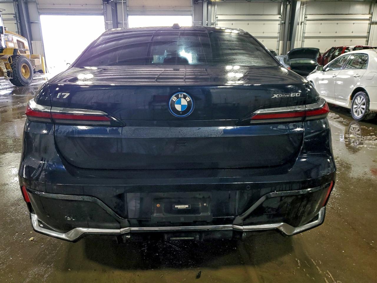 VIN WBY53EJ03PCL63716 2023 BMW I7