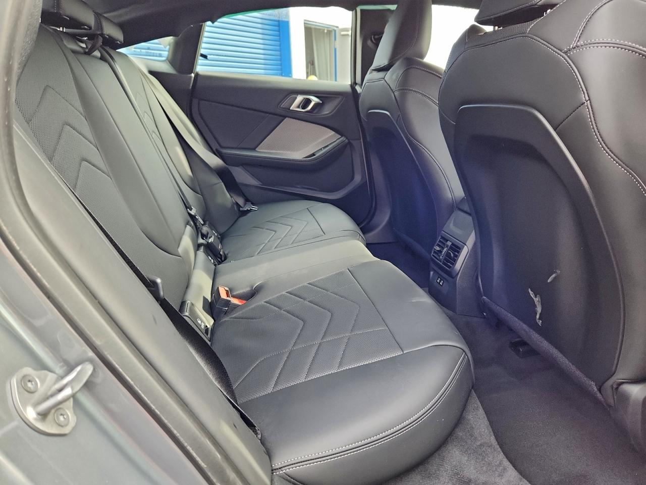 VIN WBA83GG01T7U35742 2026 BMW 228