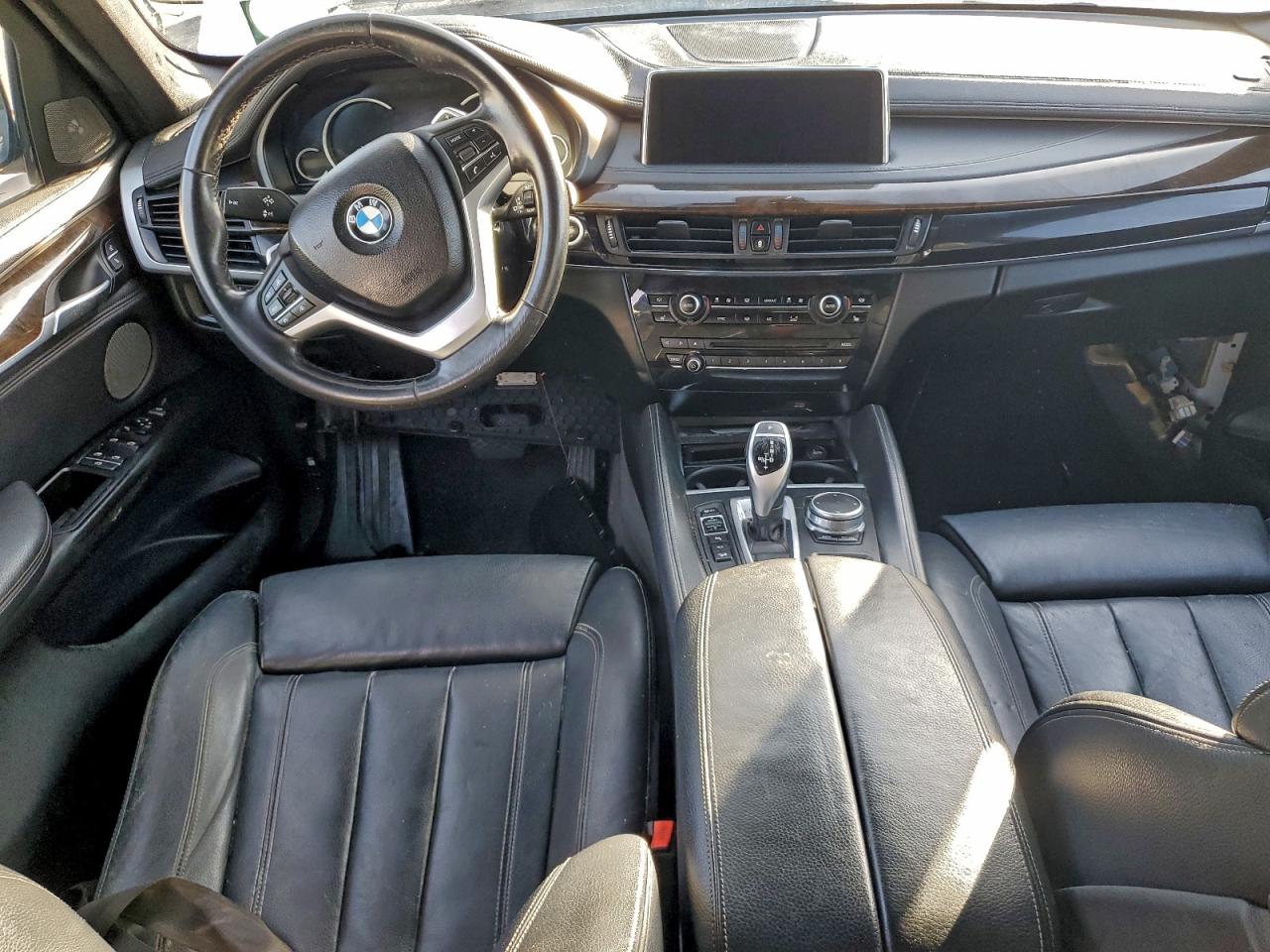 VIN 5UXKU6C58KLP60670 2019 BMW X6 XDRIVE50I