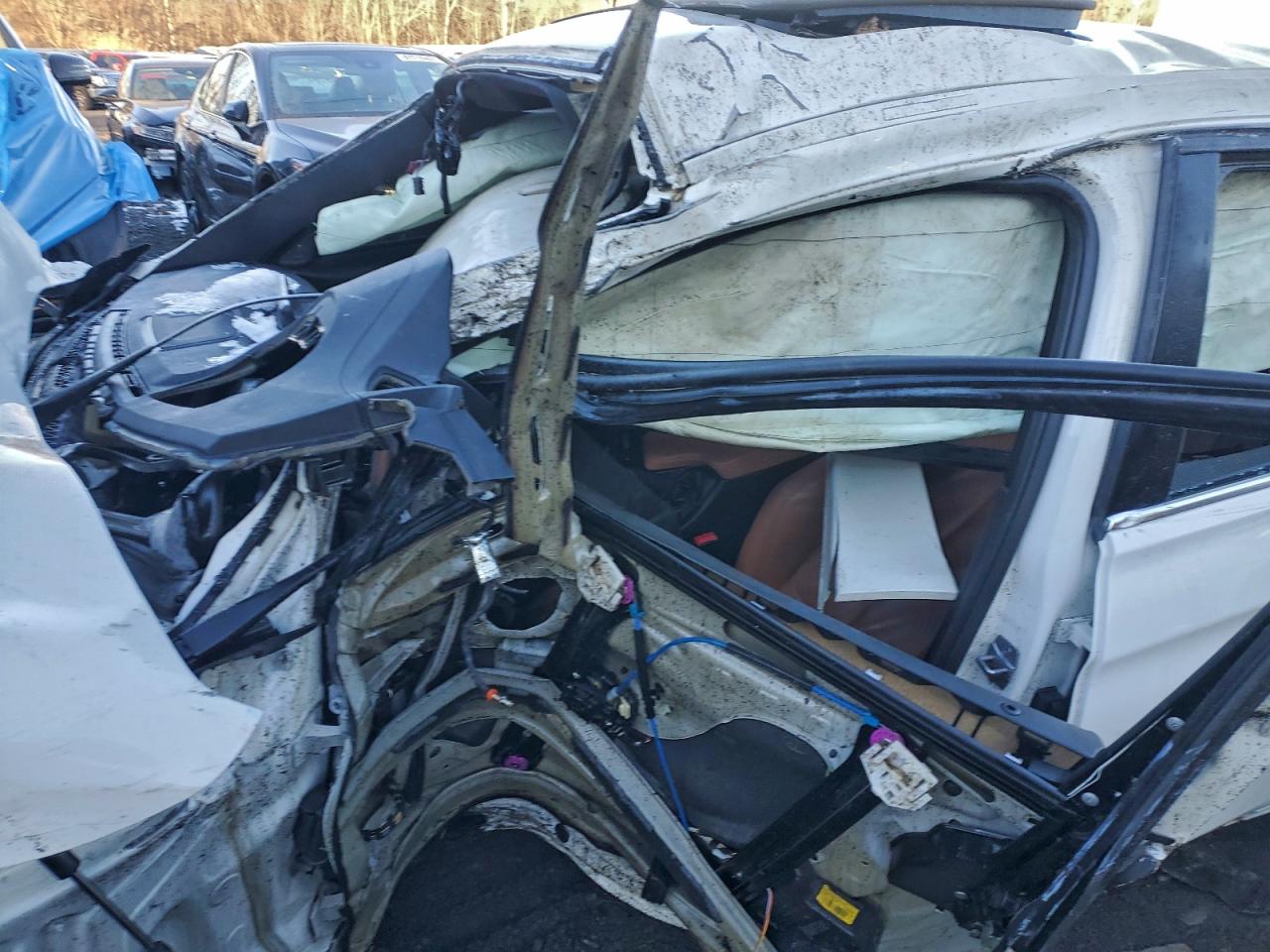 VIN WBA8B7C5XJA585451 2018 BMW 340 XI