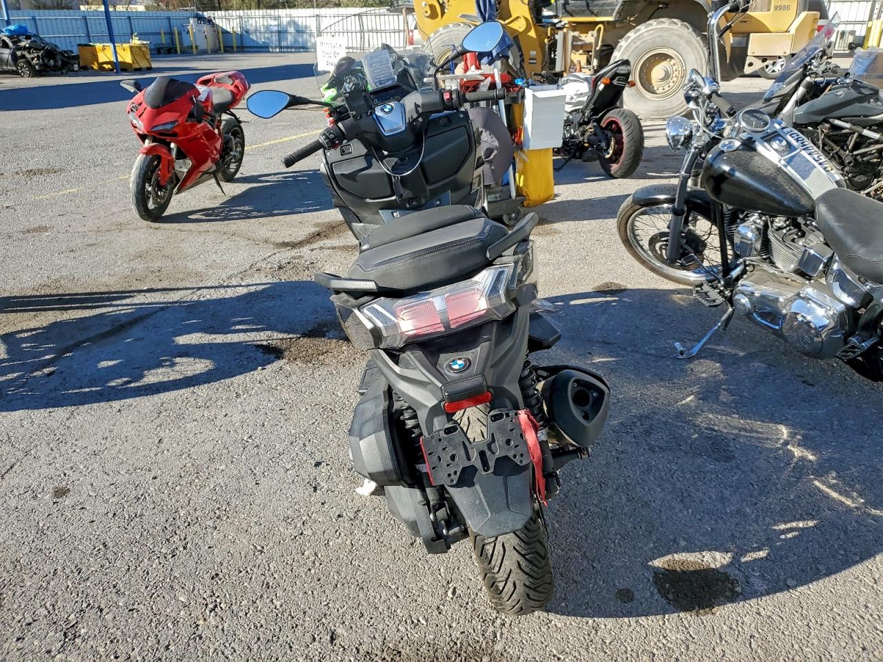 VIN WB40C630XNS892906 2022 BMW C 400