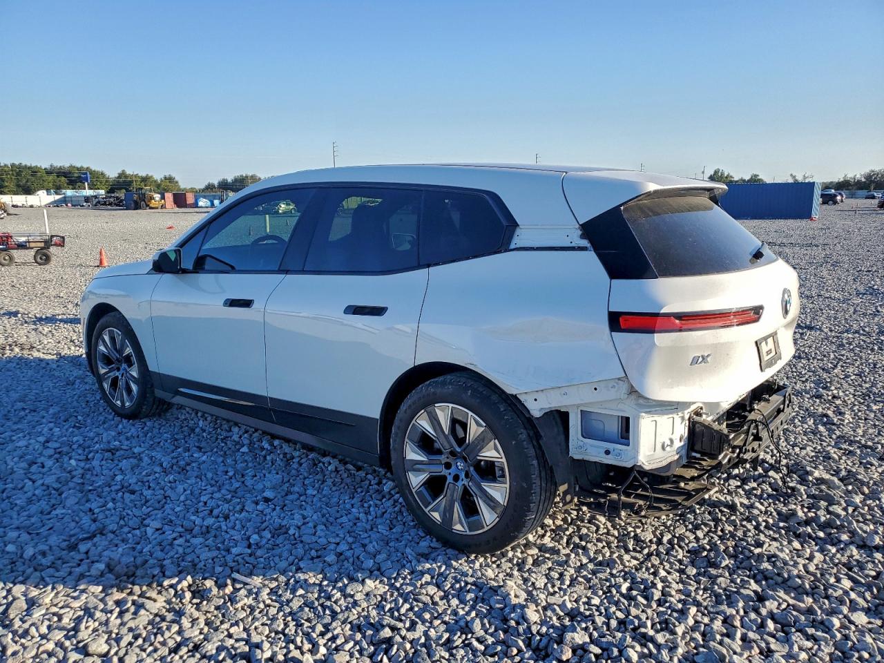 VIN WB523CF07RCR15752 2024 BMW IX XDRIVE5