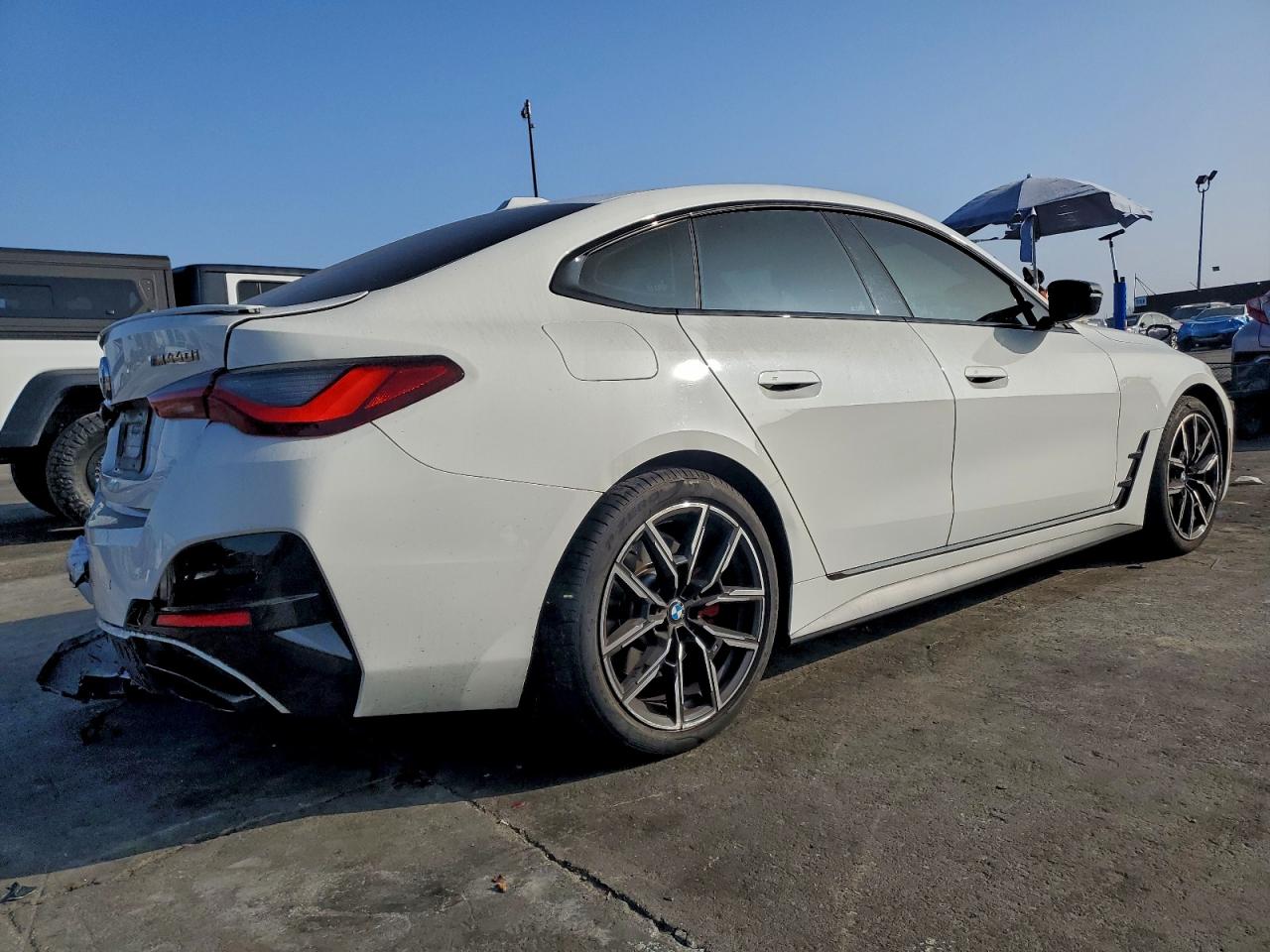 VIN WBA13AW07NFM21708 2022 BMW M440XI GRA