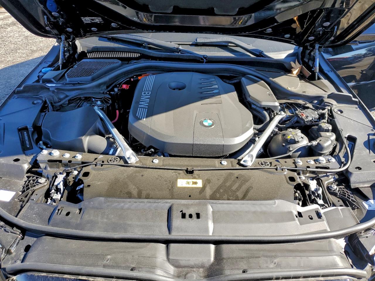 VIN WBA13FK06TCW08746 2026 BMW 550 XE