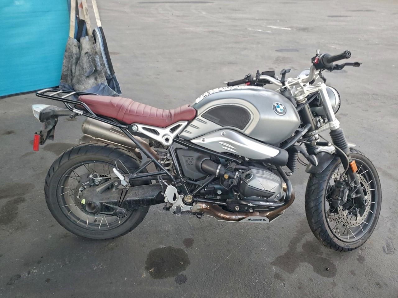 VIN WB10L7301P6G77710 2023 BMW R NINE T S