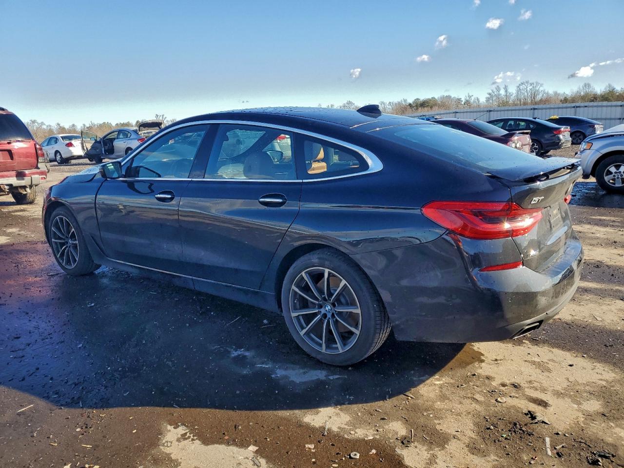 VIN WBAJV6C5XJBJ99366 2018 BMW 640 XIGT